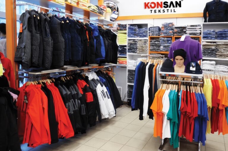 Konsantekstil.com: Türkiye’nin Online Toptan İş Elbisesinde Lider Markası ile Kaliteli ve Çeşitli Profesyonel İş Kıyafetleri Deneyiminin Keyfini Çıkarın